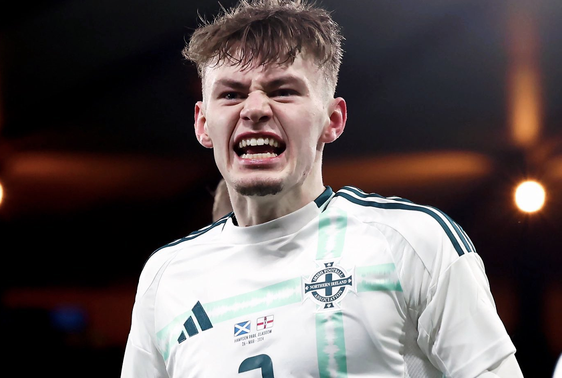 Repre watch: C. Bradley s premiérovým gólom i ocenením hráč zápasu, skórovali aj Szoboszlai a Mac Allister, Robertson sa zranil, Tsimikas sklamaný