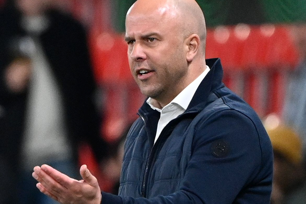 Oslávenec z radov Liverpoolu FC: Arne Slot má dnes 46 rokov