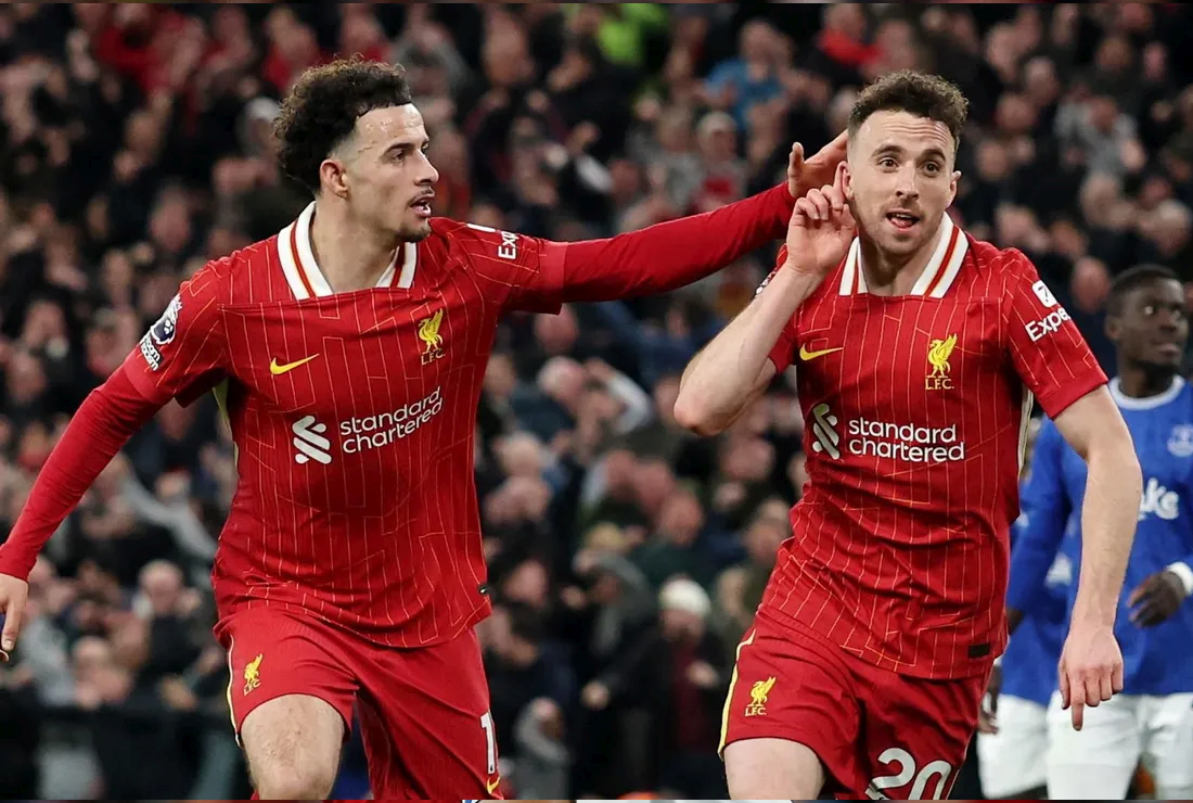 Moyesov betón prekonal Jota, LFC porazil v Merseyside derby Everton 1:0 a na čele si udržal 12-bodový náskok