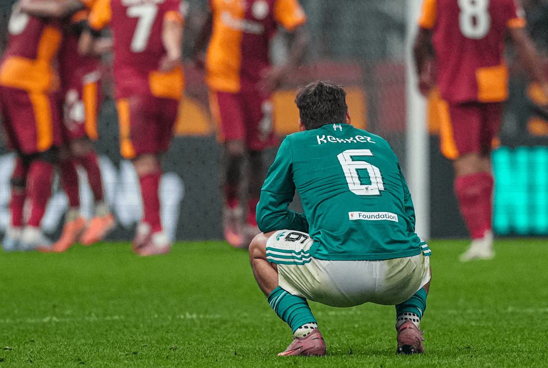 Druhá porážka v rade, zranení Alisson a Ekitiké a premiérovo v 25/26 bez streleného gólu. LFC prehral na pôde Galatasarayu