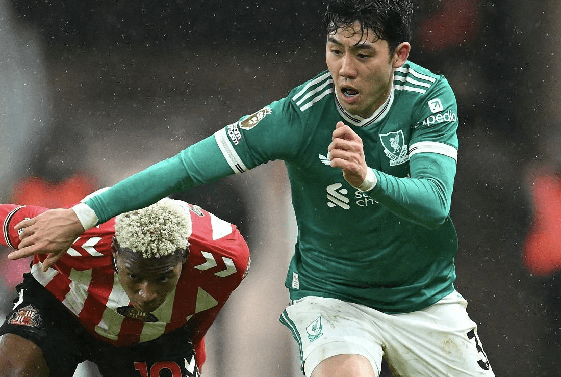 LFC ukončil domácu neporaziteľnosť Sunderlandu a má dôležitú výhru, Salah vyrovnal Gerrarda