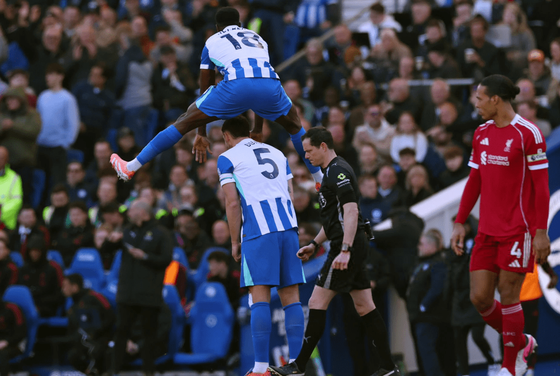 Po Lige majstrov návrat do maximálneho marazmu. Brighton zaslúžene zdolal slabý LFC, zahanbil ho veterán Welbeck