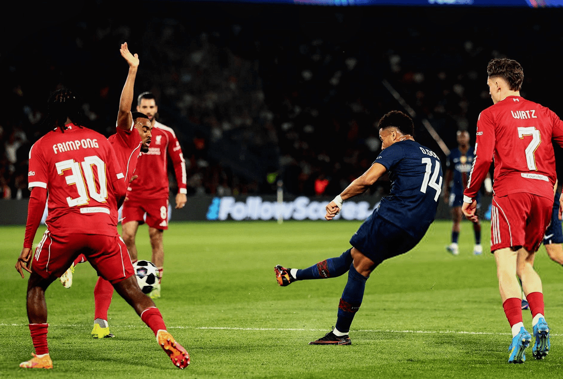 Prehra len o 2 góly je ako zázrak. Slot to skúsil na 5 obrancov, PSG ale aj tak vyhral v prvom štvrťfinále Ligy majstrov s prstom v nose
